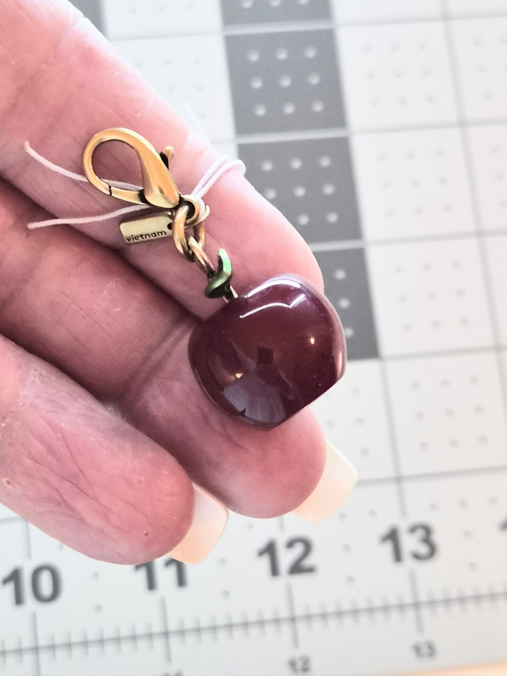 Coach Brand New DIY Apple Charm CCX70 -𝐒𝐨𝐥𝐝 𝐎𝐮𝐭 𝐀𝐜𝐫𝐨𝐬𝐬 𝐂𝐨𝐚𝐜𝐡!